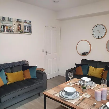 Victoria House - 3 Bedrooms, 3 Bathrooms By Cliftonvalley * בריסטול
